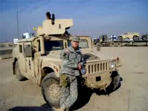 humvee v autoparke